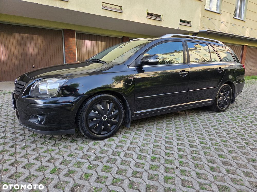 Toyota Avensis 2.0 D-4D Sol - 12