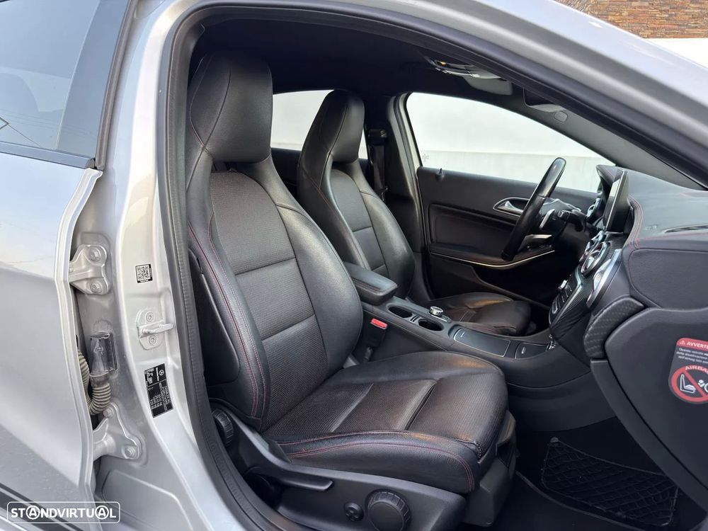 Mercedes-Benz A 220 d 7G-DCT AMG Line - 14