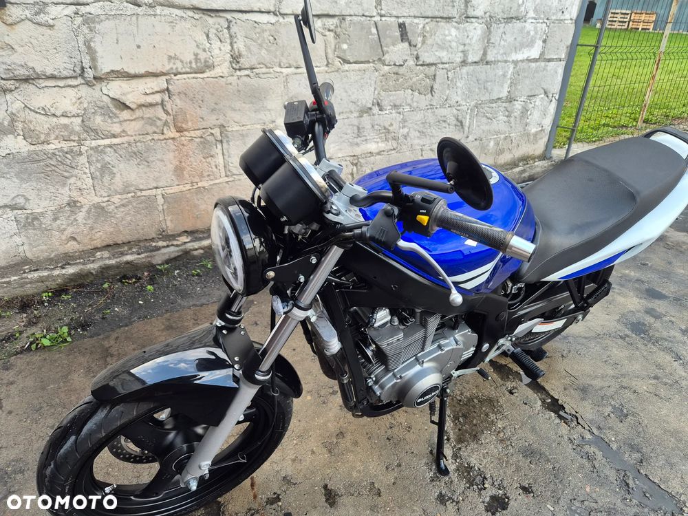 Suzuki GS - 8