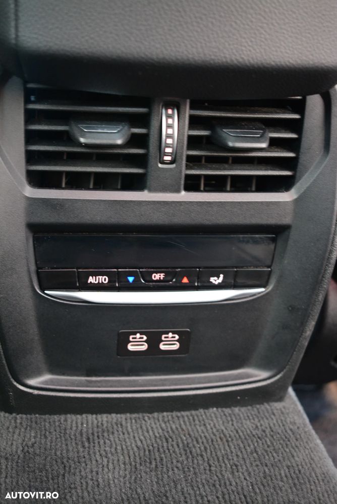 BMW Seria 3 330e Aut. Sport Line - 21