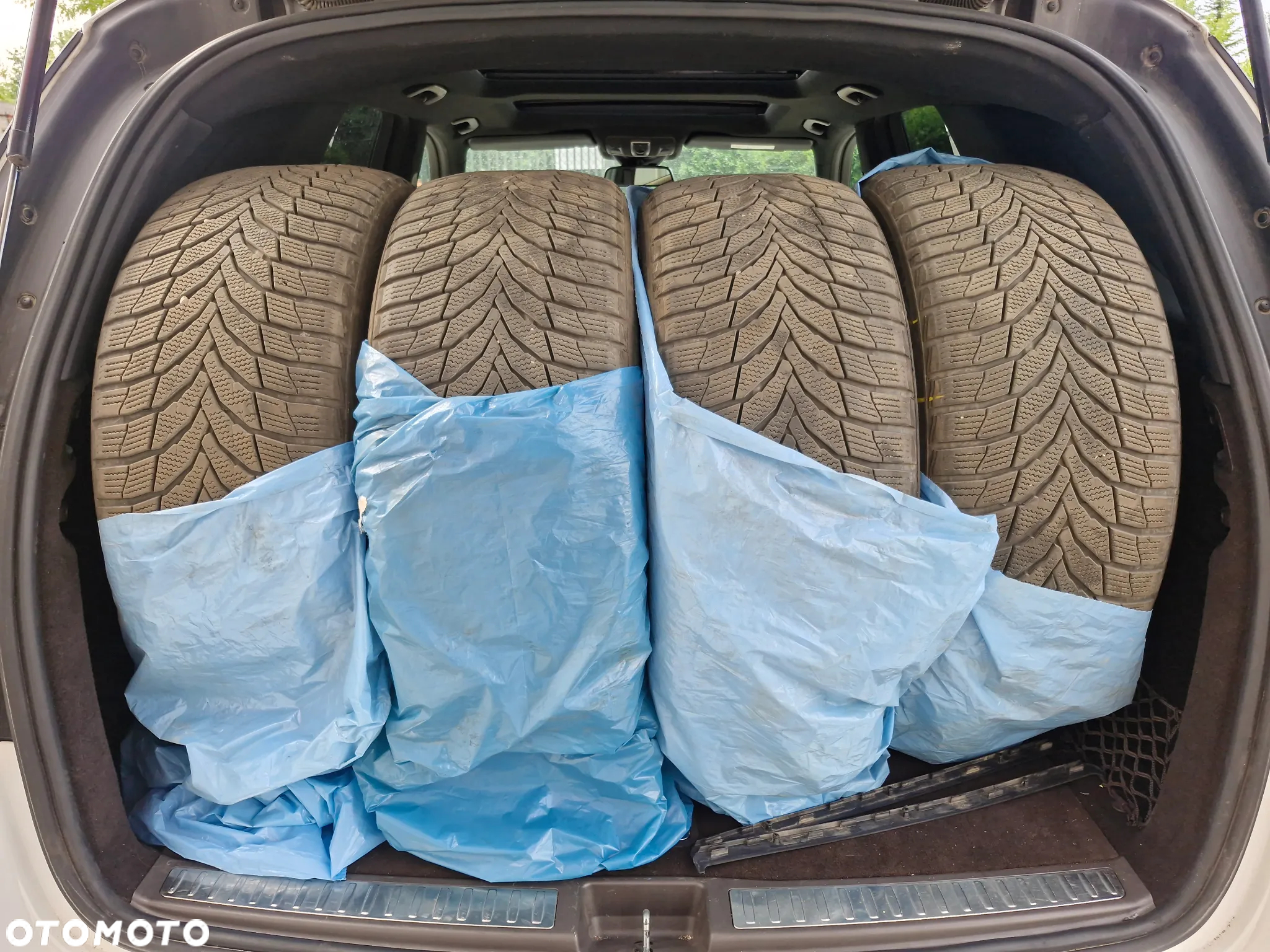 Mercedes-Benz GLE 350 d 4-Matic - 24