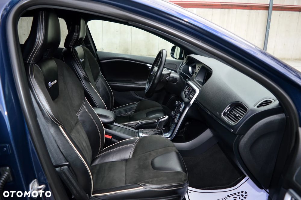 Volvo V40 D3 Geartronic R Design - 10
