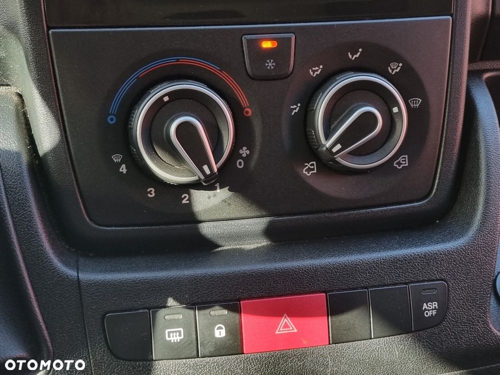 Opel movano L4H2 2.2 165KM MT - 17