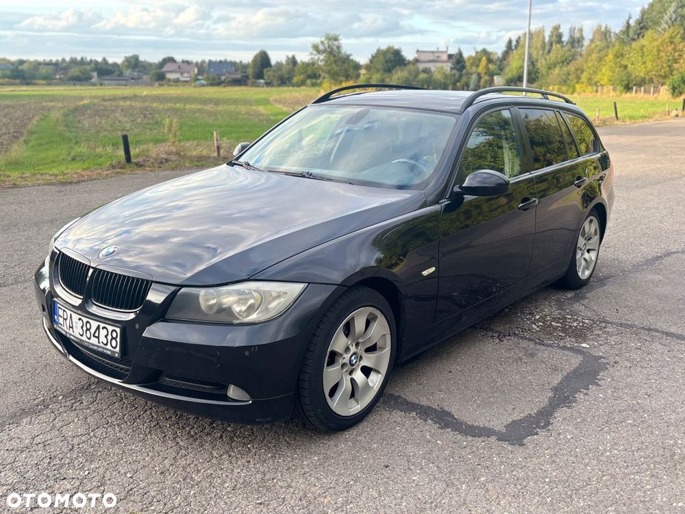 BMW Seria 3 318d - 1
