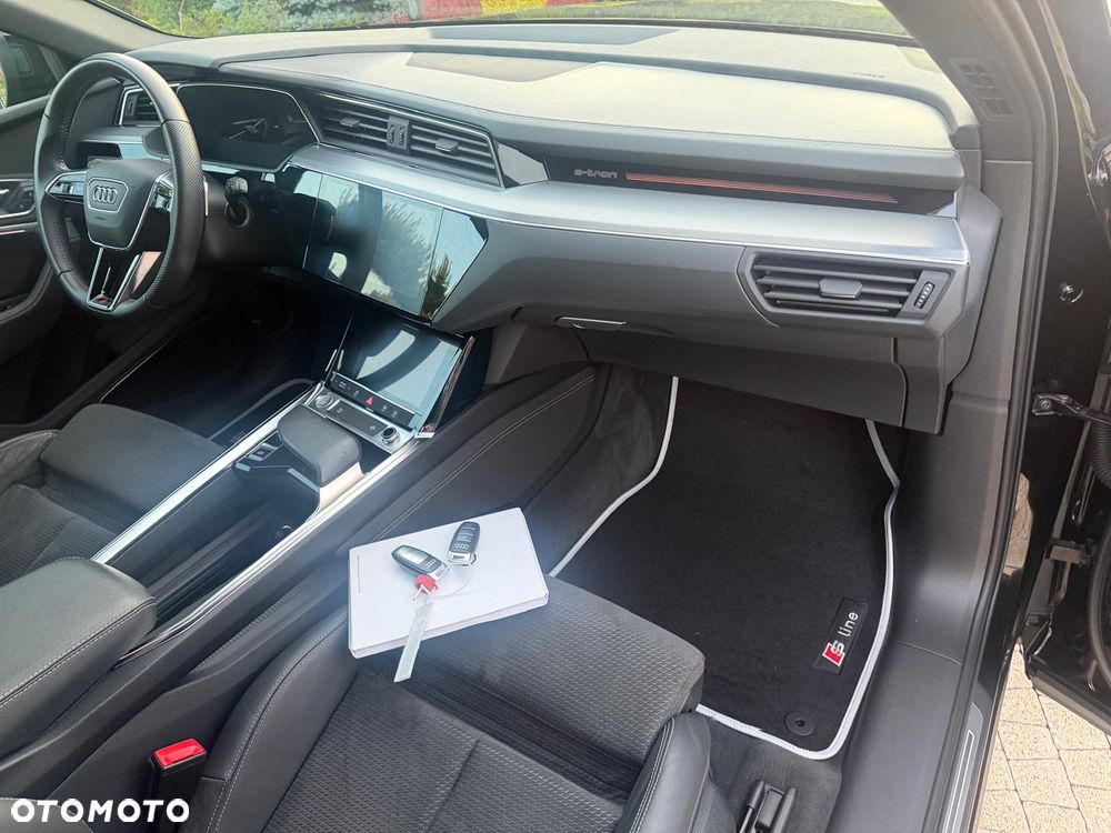 Audi e-tron 55 Quattro S Line - 27