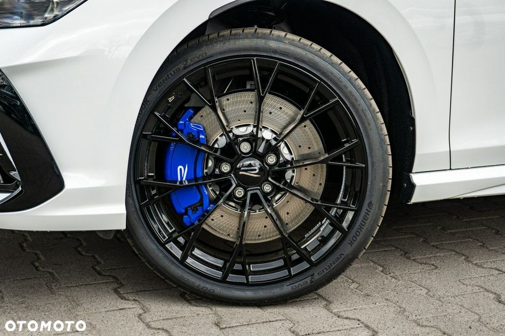 Volkswagen Golf - 14