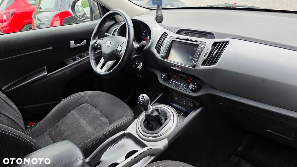 Kia Sportage 1.7 CRDI 2WD Attract - 12