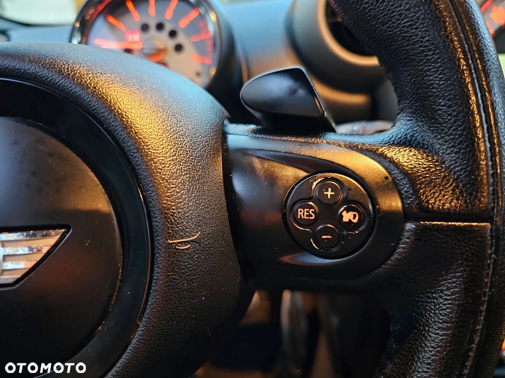 MINI Countryman - 25