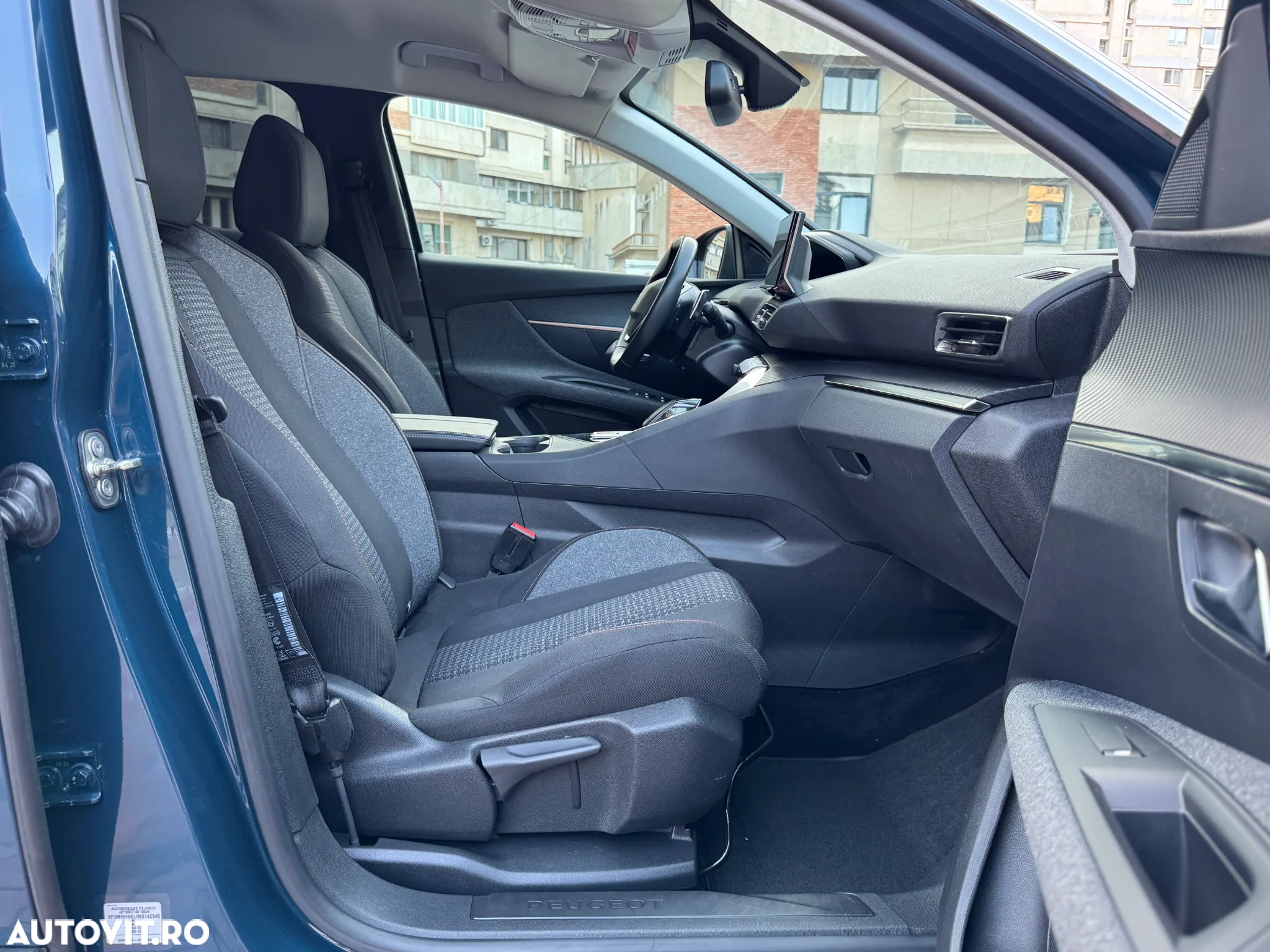 Peugeot 3008 PureTech 130 Stop & Start GPF EAT8 Active Business-Paket - 16