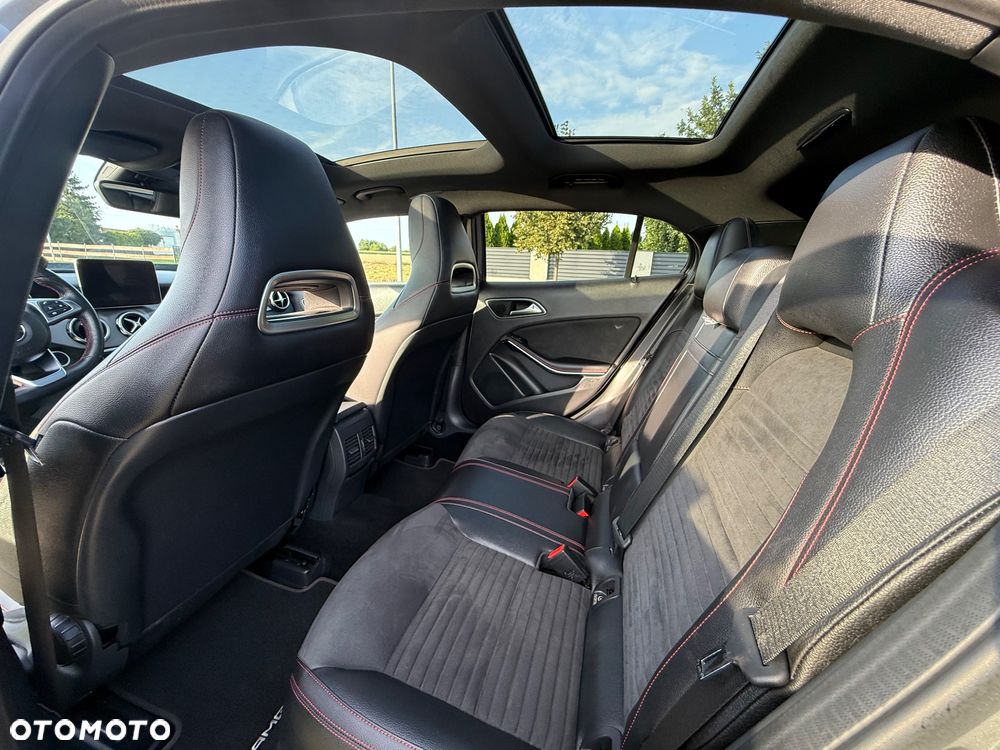 Mercedes-Benz GLA 200 7G-DCT AMG Line - 40