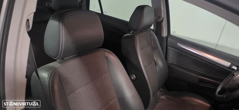 Opel Astra 1.7 CDTI Cosmo - 14