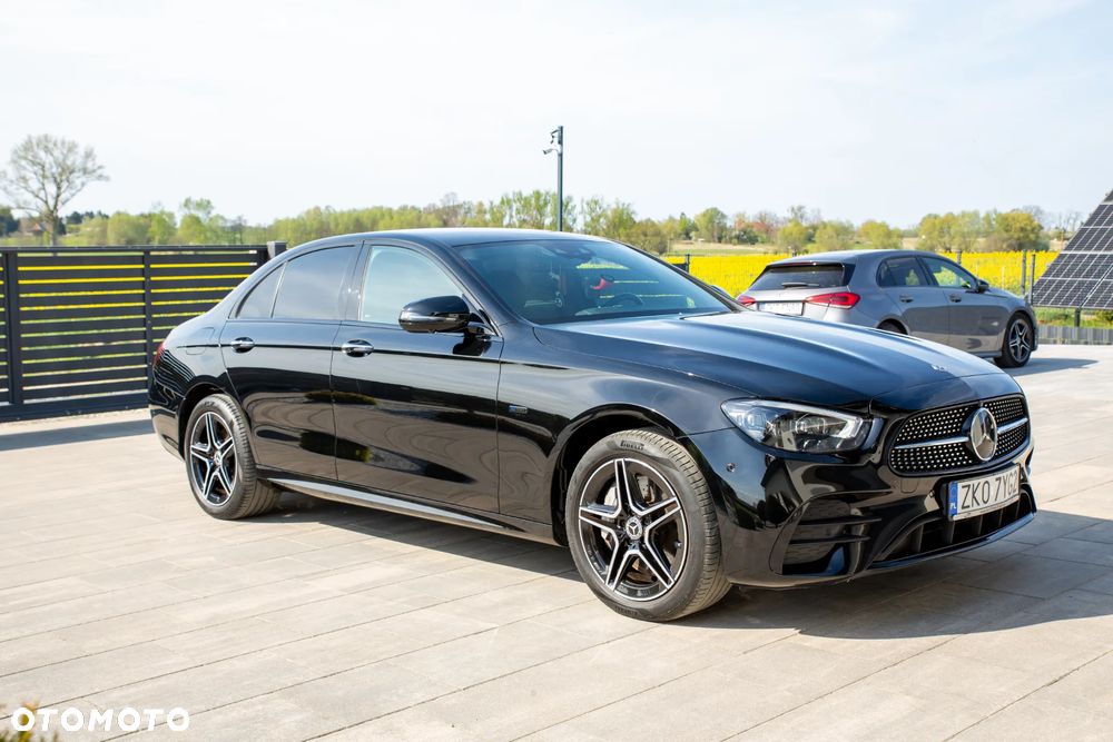 Mercedes-Benz Klasa E 300 4Matic 9G-TRONIC AMG Line - 7