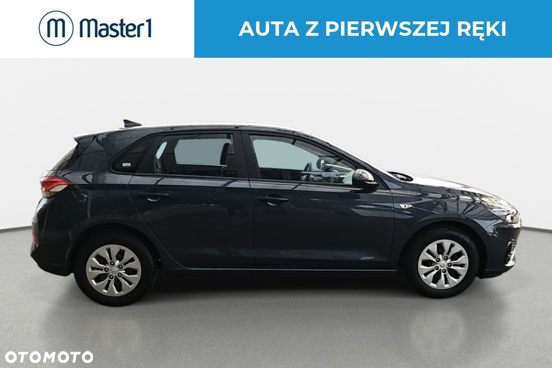 Hyundai i30 1.5 DPI Classic + - 8