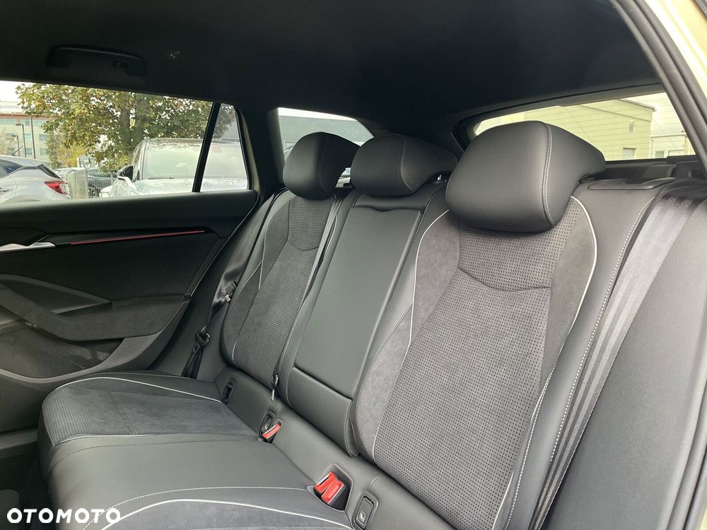 Skoda Superb 2.0 TSI Sportline DSG - 37