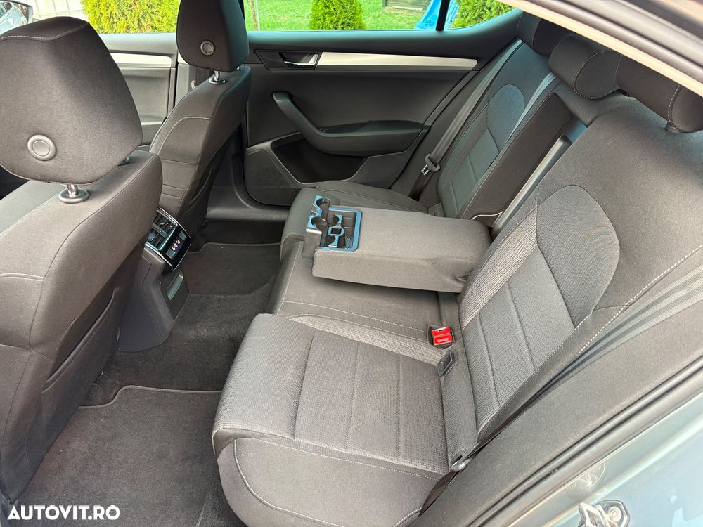 Skoda Octavia 2.0 TDI DSG Drive - 13