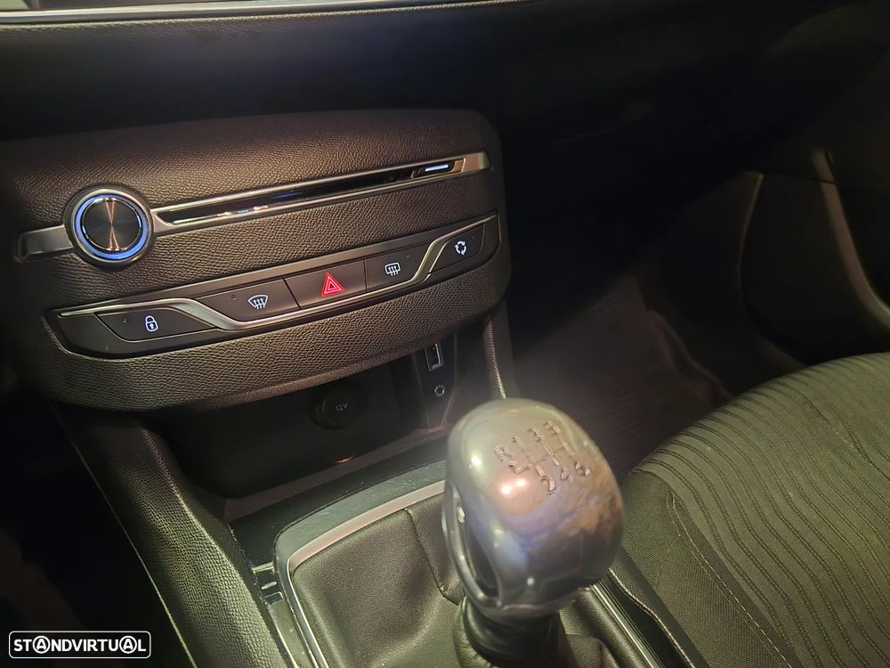 Peugeot 308 SW 1.6 BlueHDi Style - 22