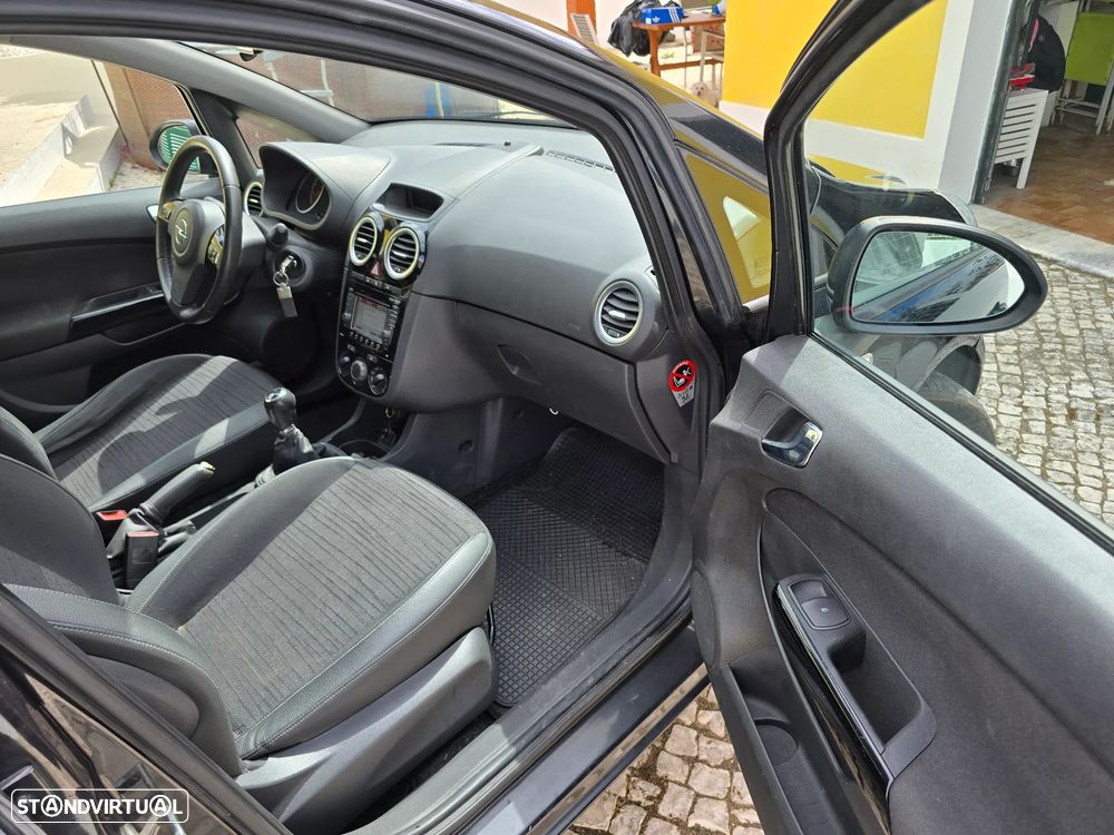 Opel Corsa 1.2 Enjoy FlexFuel - 10