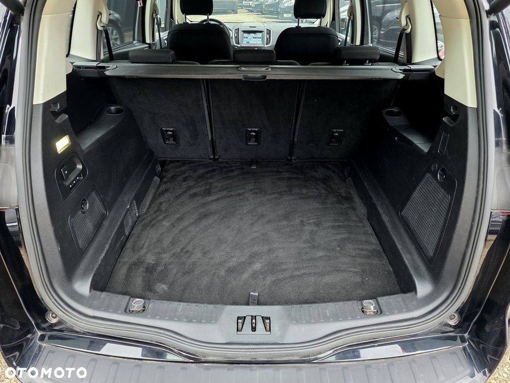 Ford S-Max 2.0 TDCi Titanium - 37