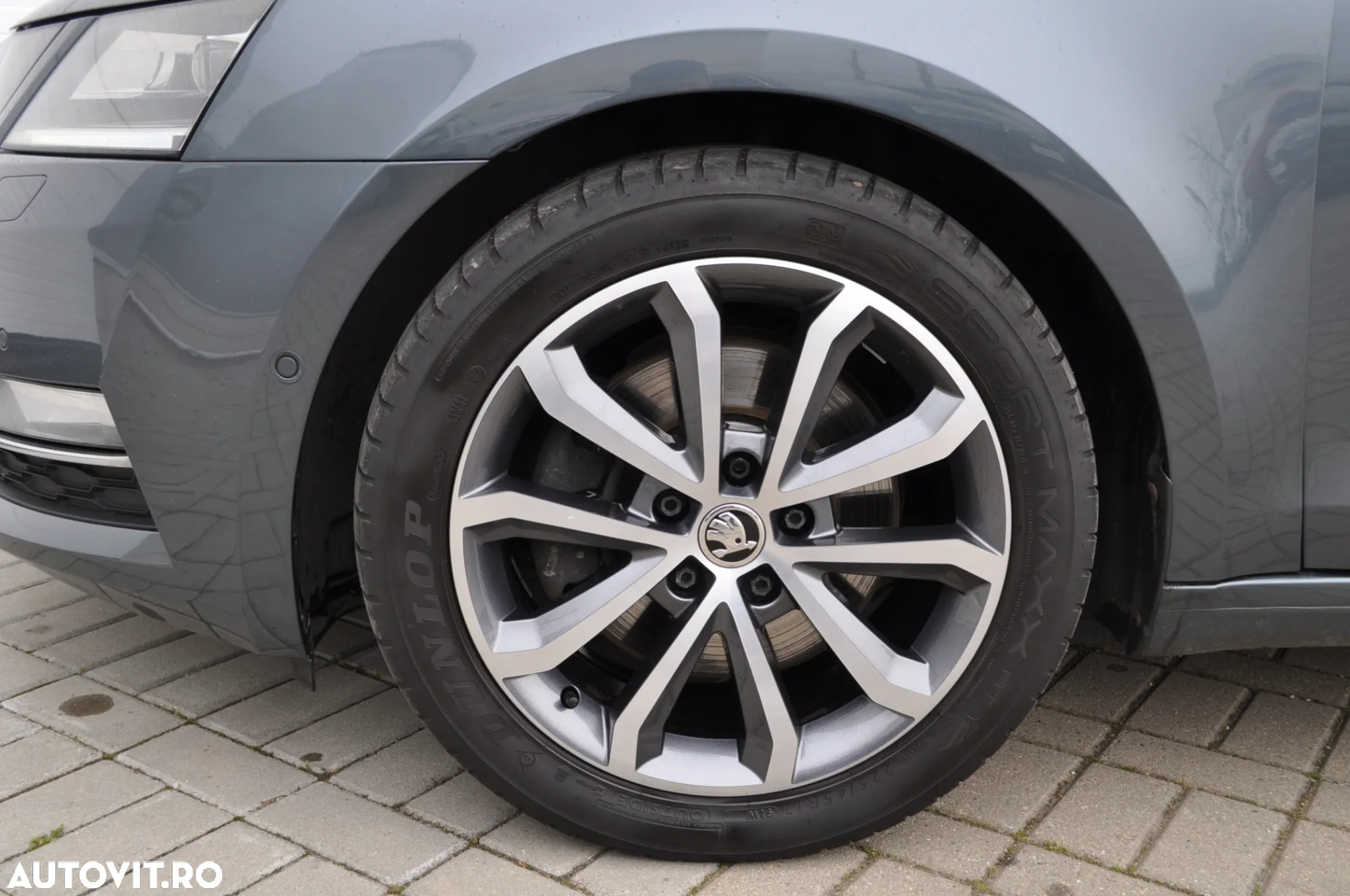 Skoda Octavia Combi 1.5 TSI ACT DSG Style - 9