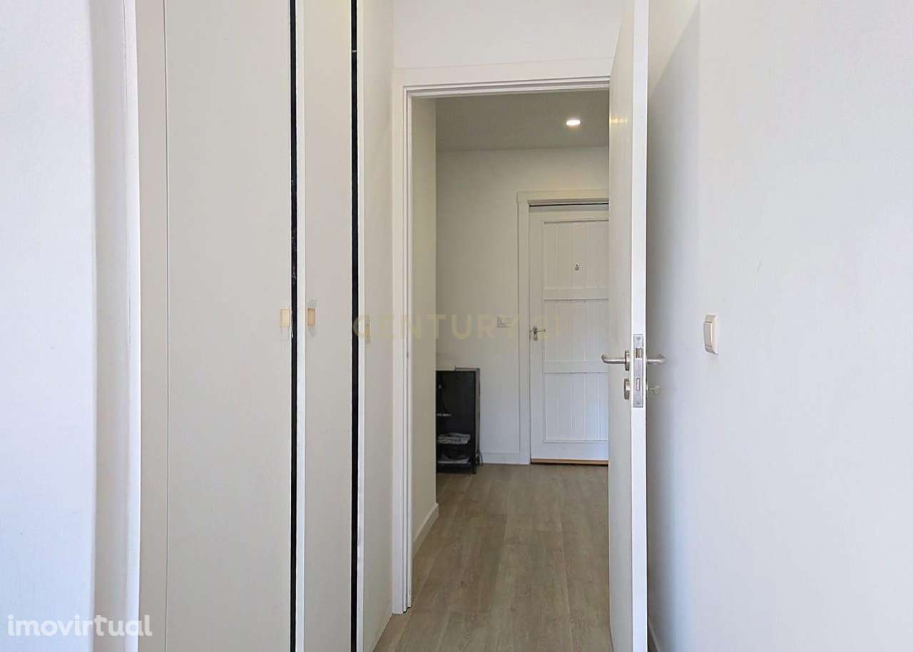 Moderno T2 em Matosinhos com Excelente Localização - Grande imagem: 5/22