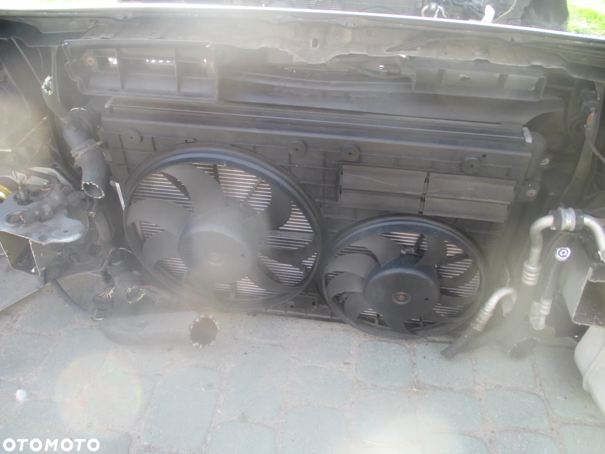 pas chłodnice zderzak lampa Xenon VW Touran I lift - 7