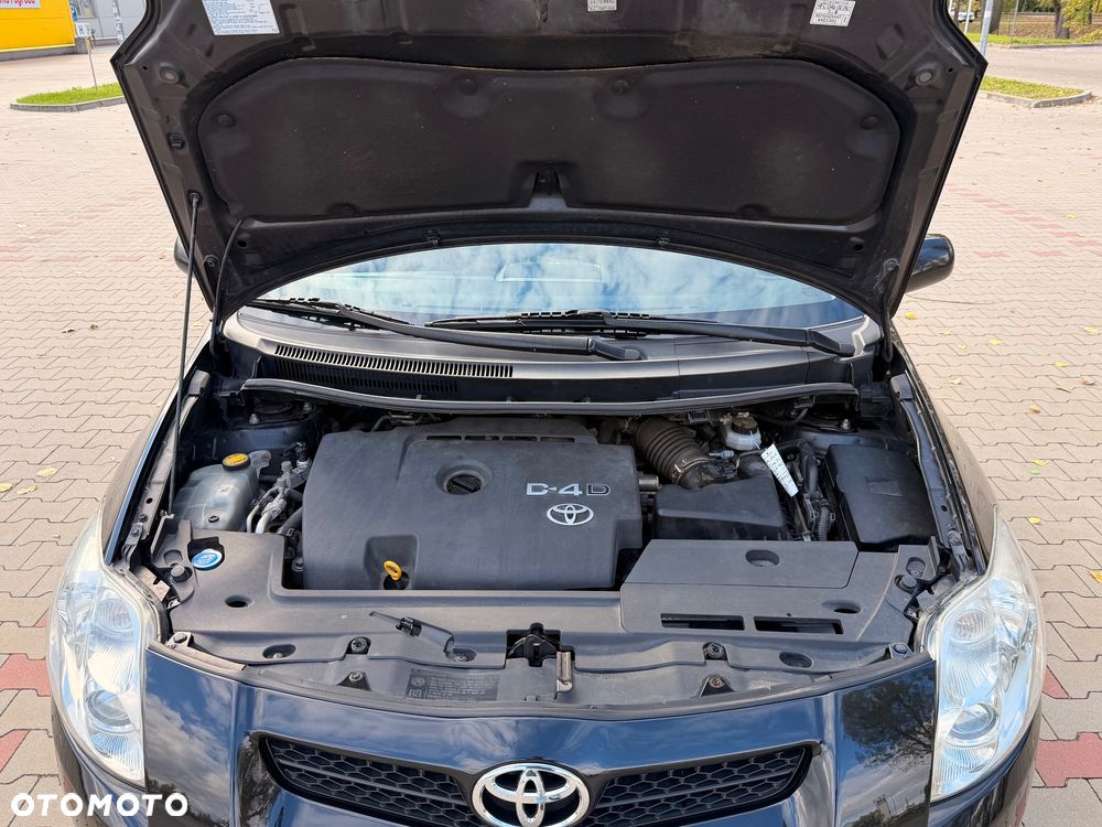 Toyota Auris - 10