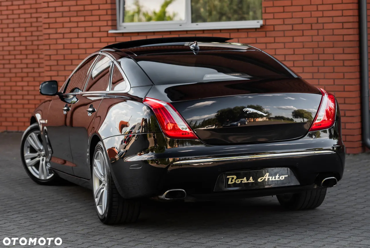 Jaguar XJ 3.0 T AWD LWB Premium Luxury - 8