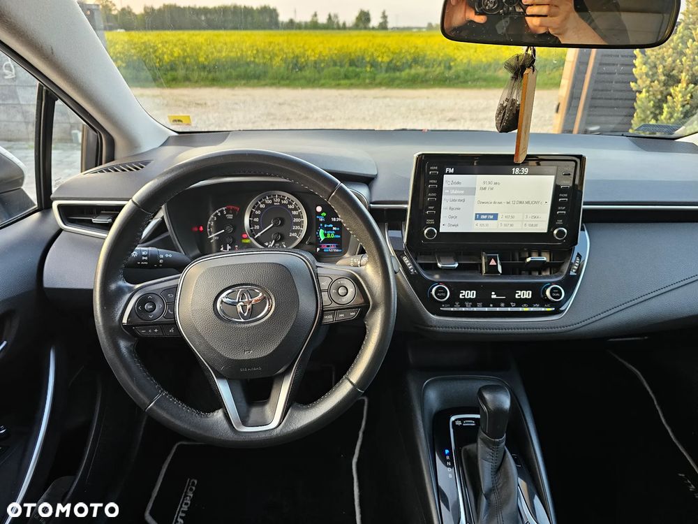 Toyota Corolla 1.8 Hybrid Comfort - 13