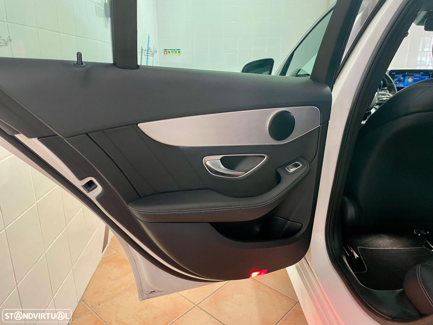 Mercedes-Benz C 300 de AMG Line - 26