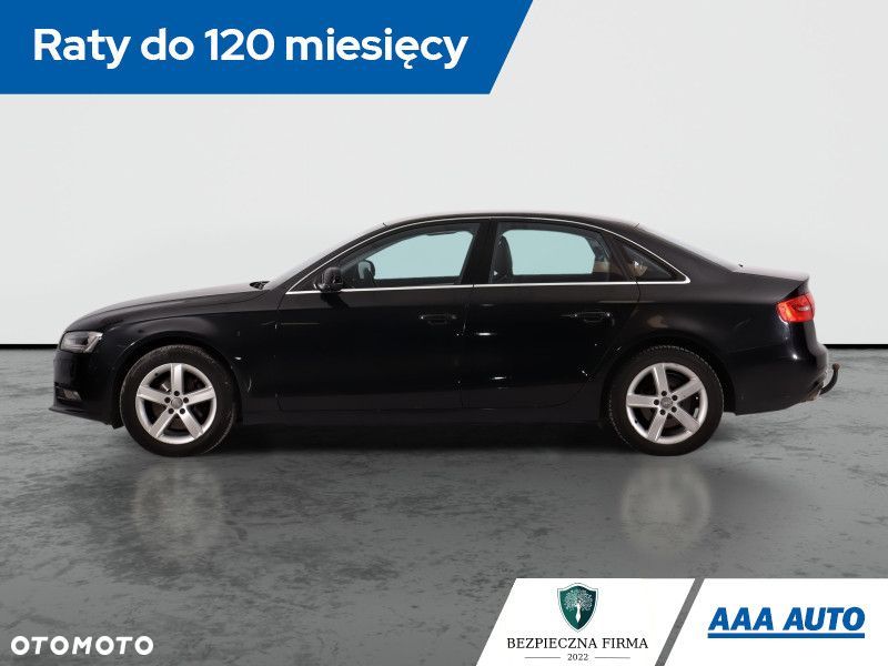 Audi A4 Limousine - 4