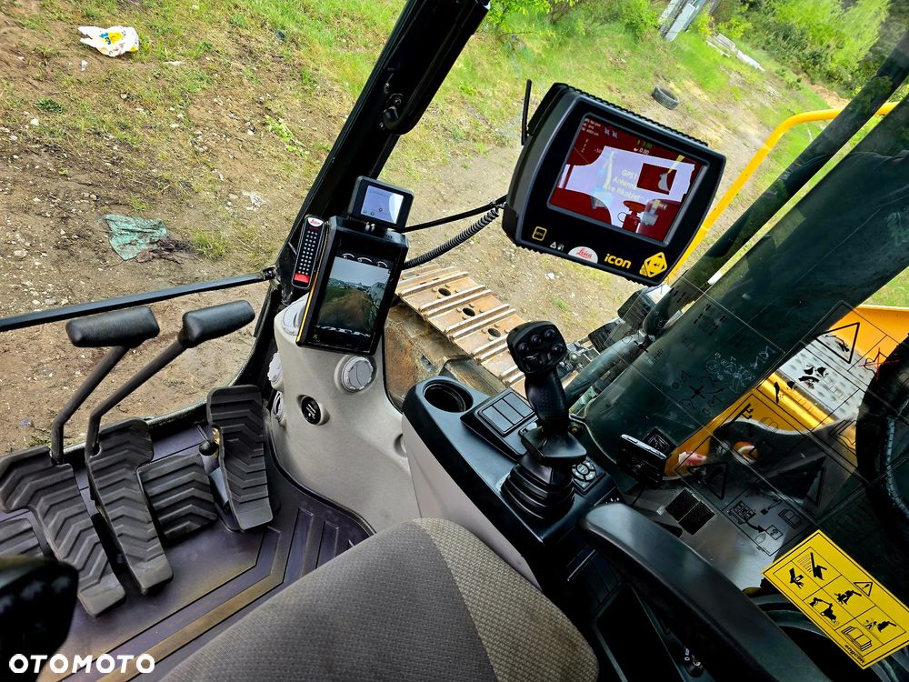 Volvo EC 250 EL - 31