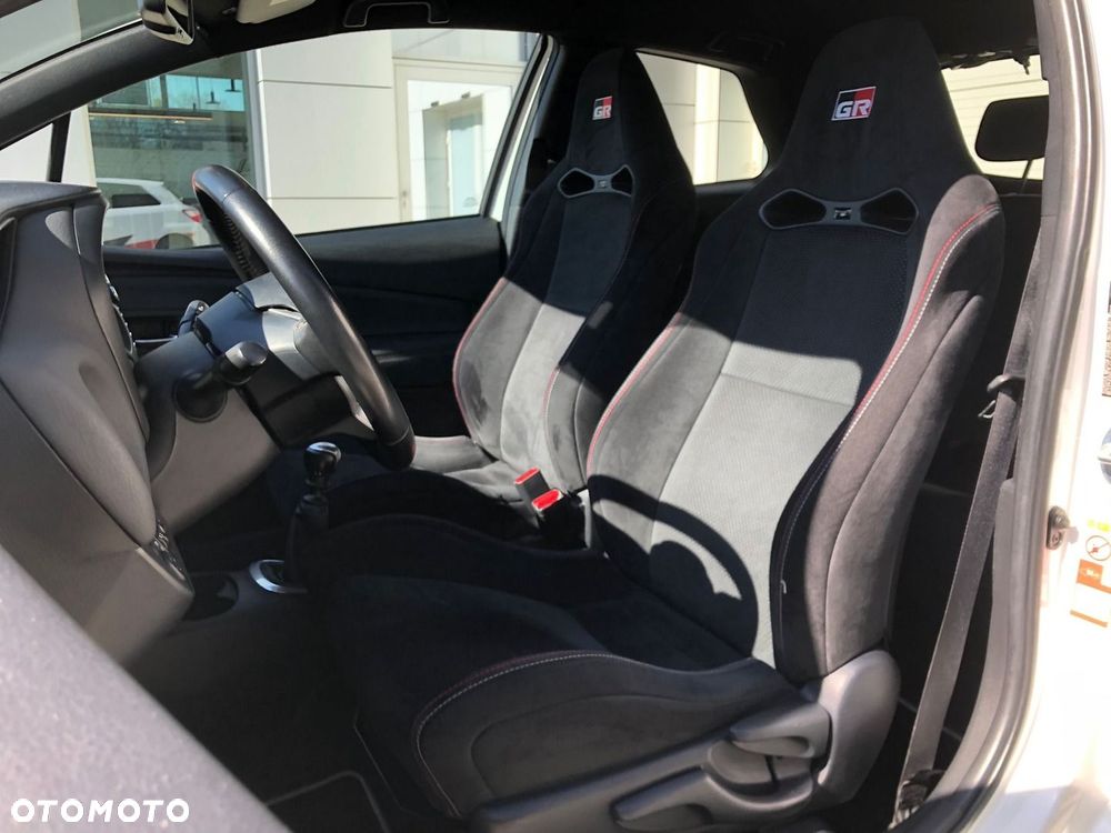 Toyota Yaris 1.8 GRMN - 7
