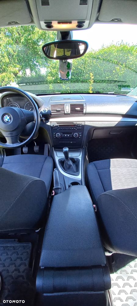 BMW Seria 1 118d - 4