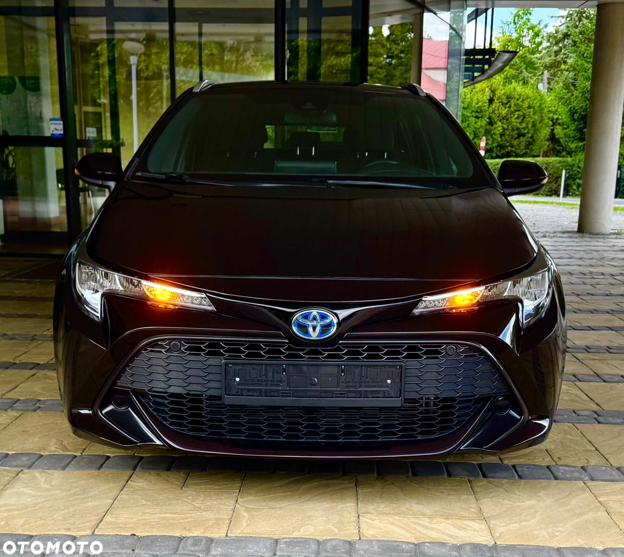 Toyota Corolla 1.8 Hybrid Comfort - 16