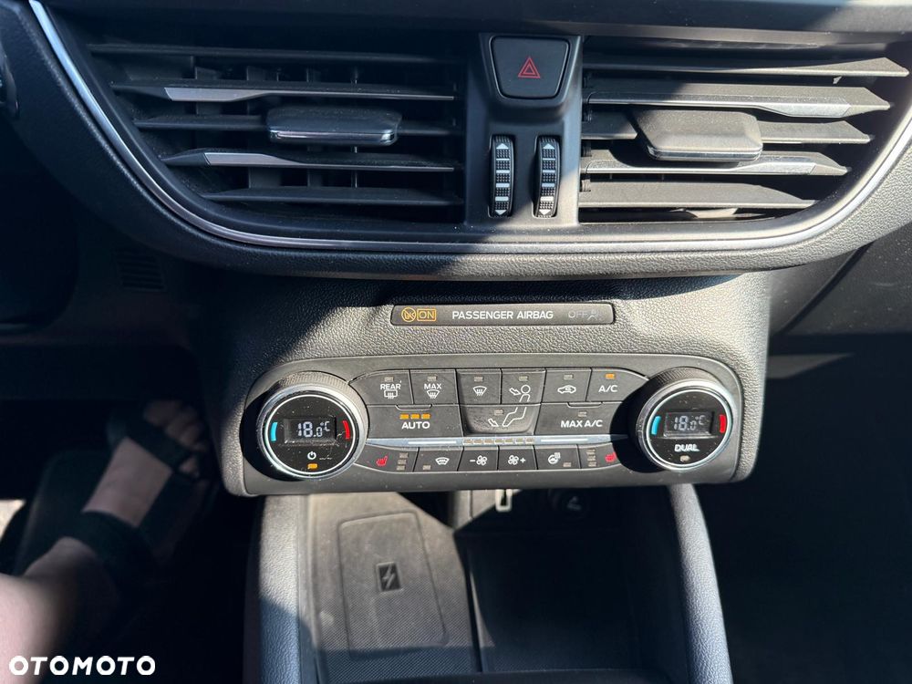 Ford Focus 2.0 TDCi SYNC Edition ASS PowerShift - 18