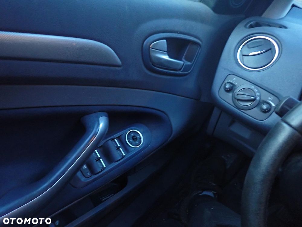 CZĘŚCI - Ford Mondeo IV MK4 2,0 TDCI 140KM 6B KOMBI lakier Stardust Silver 66 2008r. INDEX - 9817 - 11