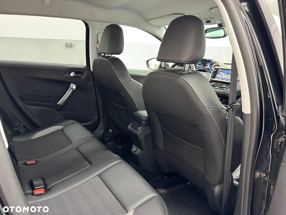 Peugeot 2008 BlueHDi FAP 120 STOP & START EAT6 Allure - 28