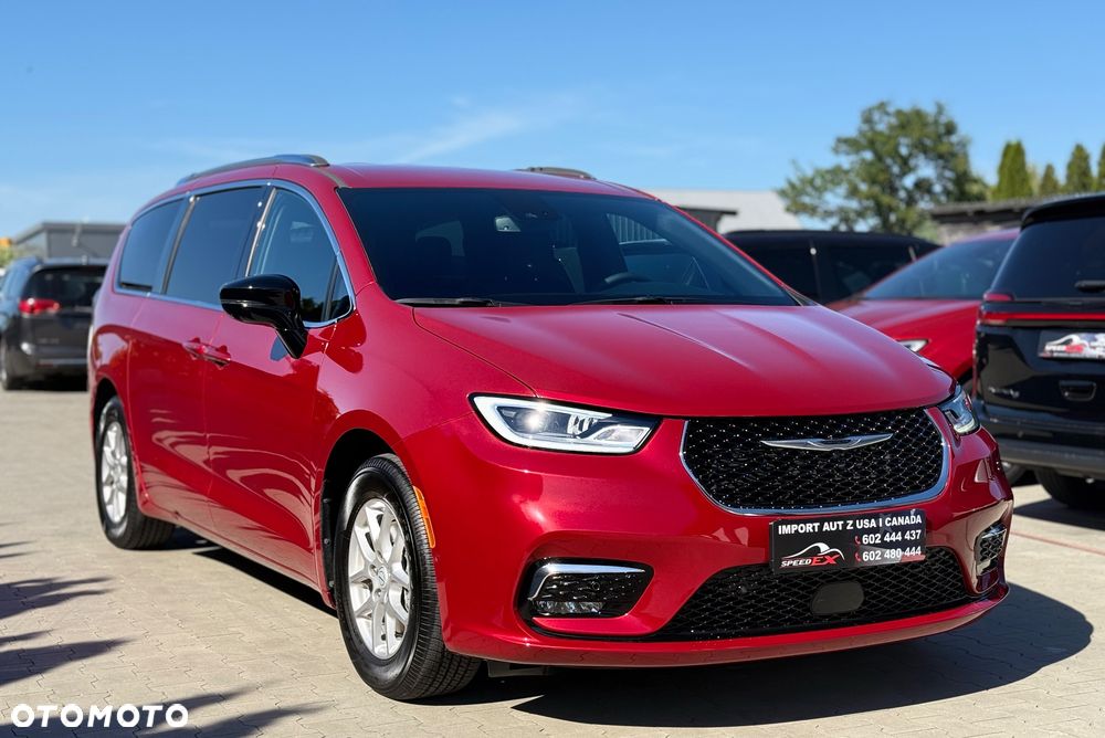Chrysler Pacifica - 5