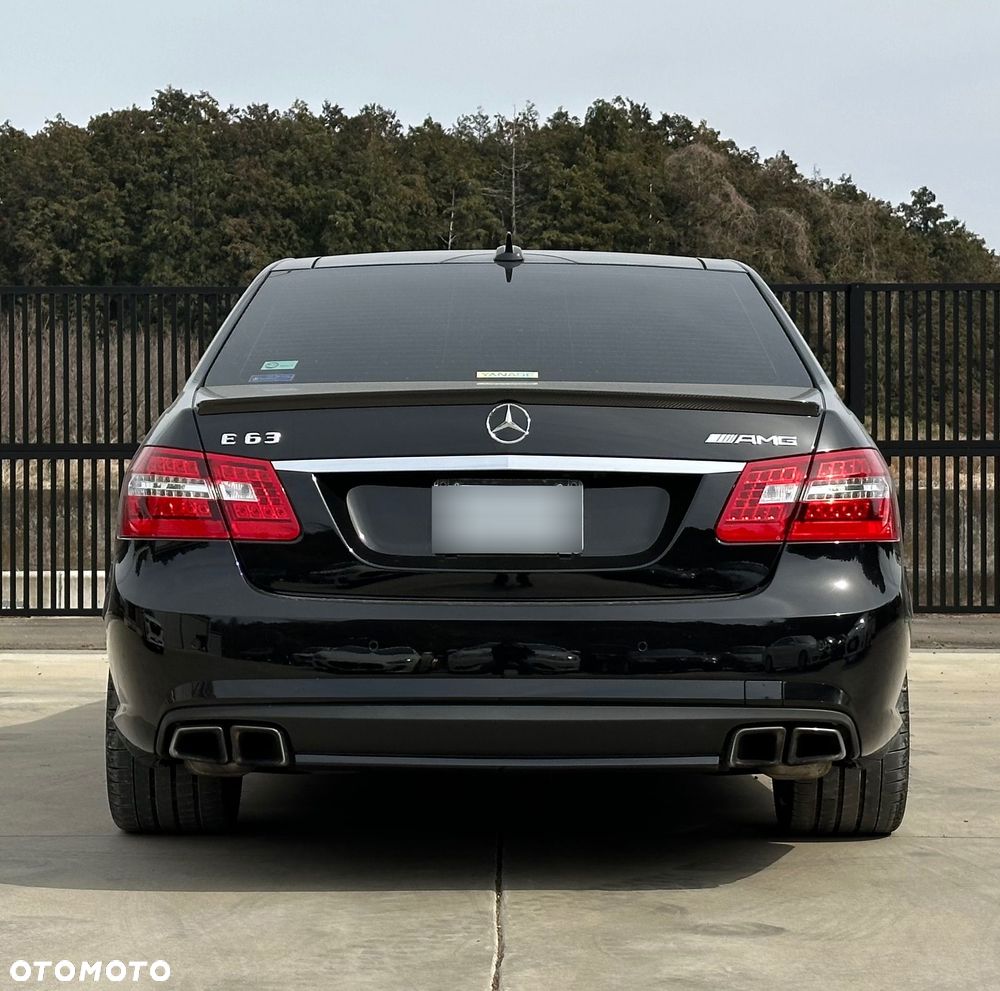 Mercedes-Benz Klasa E 63 AMG AMG Speedshift 7G-MCT - 4
