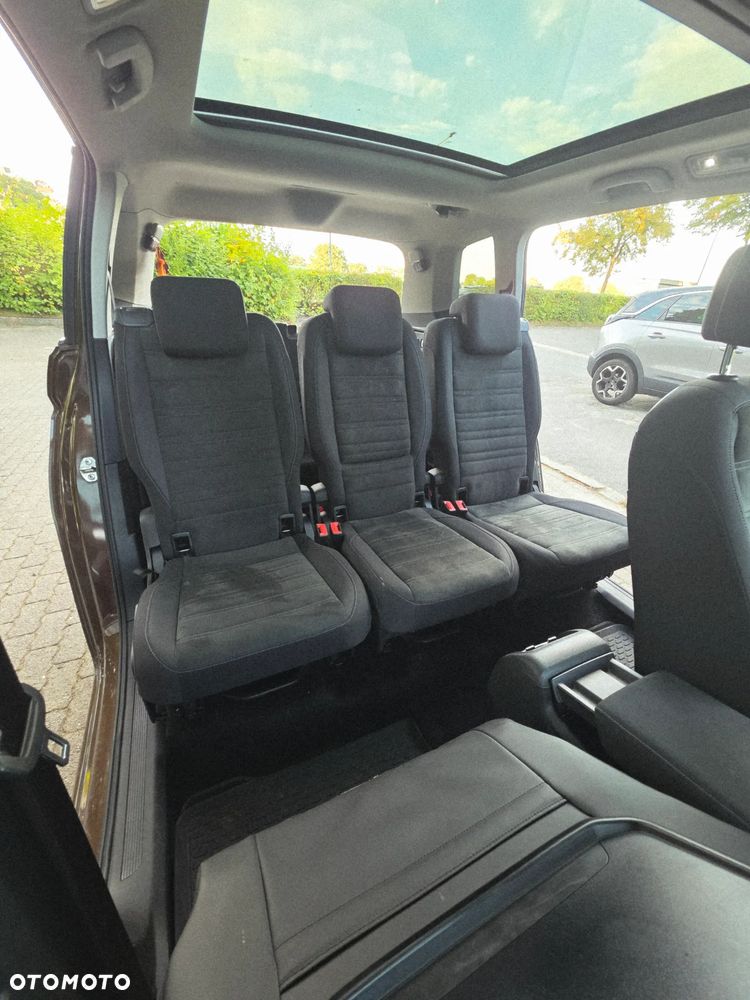 Volkswagen Touran 2.0 TDI BMT Highline - 18
