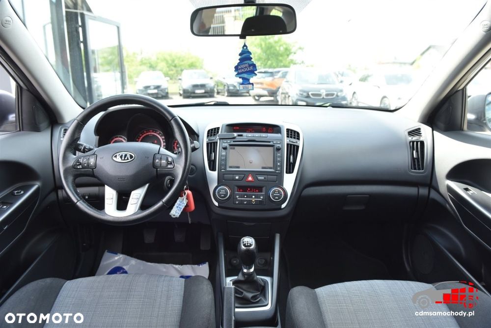 Kia Ceed - 18