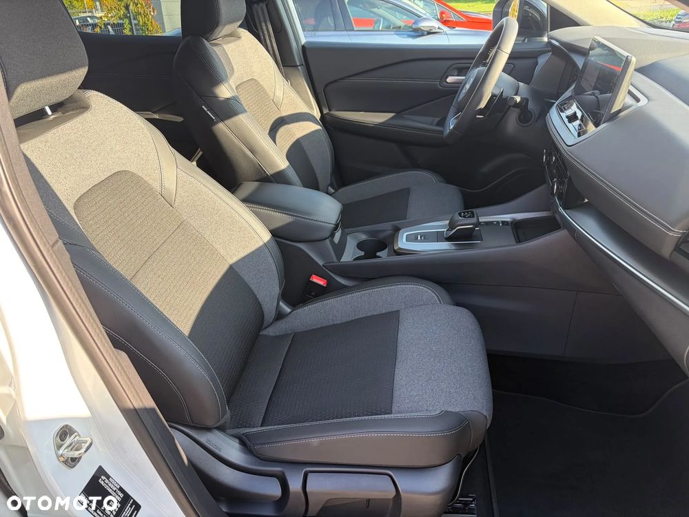 Nissan Qashqai 1.3 DIG-T mHEV N-Connecta Xtronic - 13