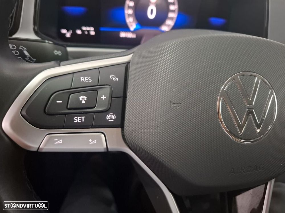 VW T-Roc 1.0 TSI Urban - 23