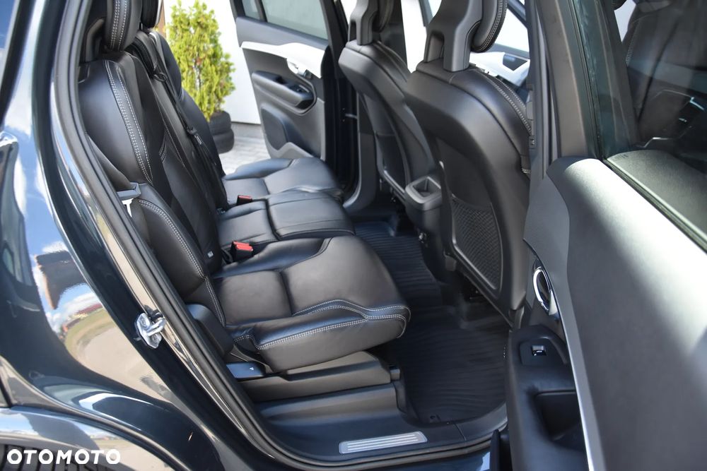 Volvo XC 90 - 17