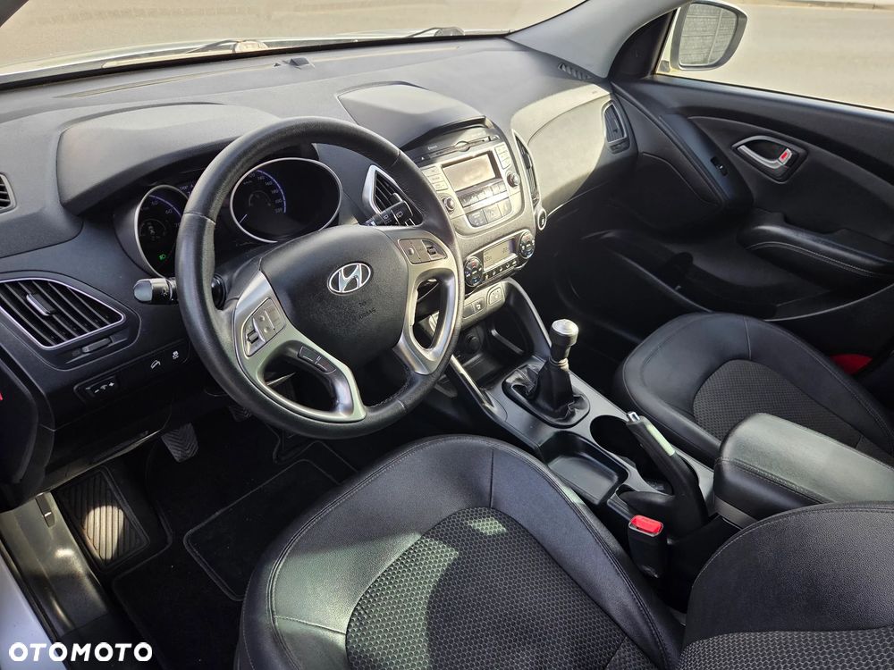 Hyundai ix35 2.0 2WD Style - 10