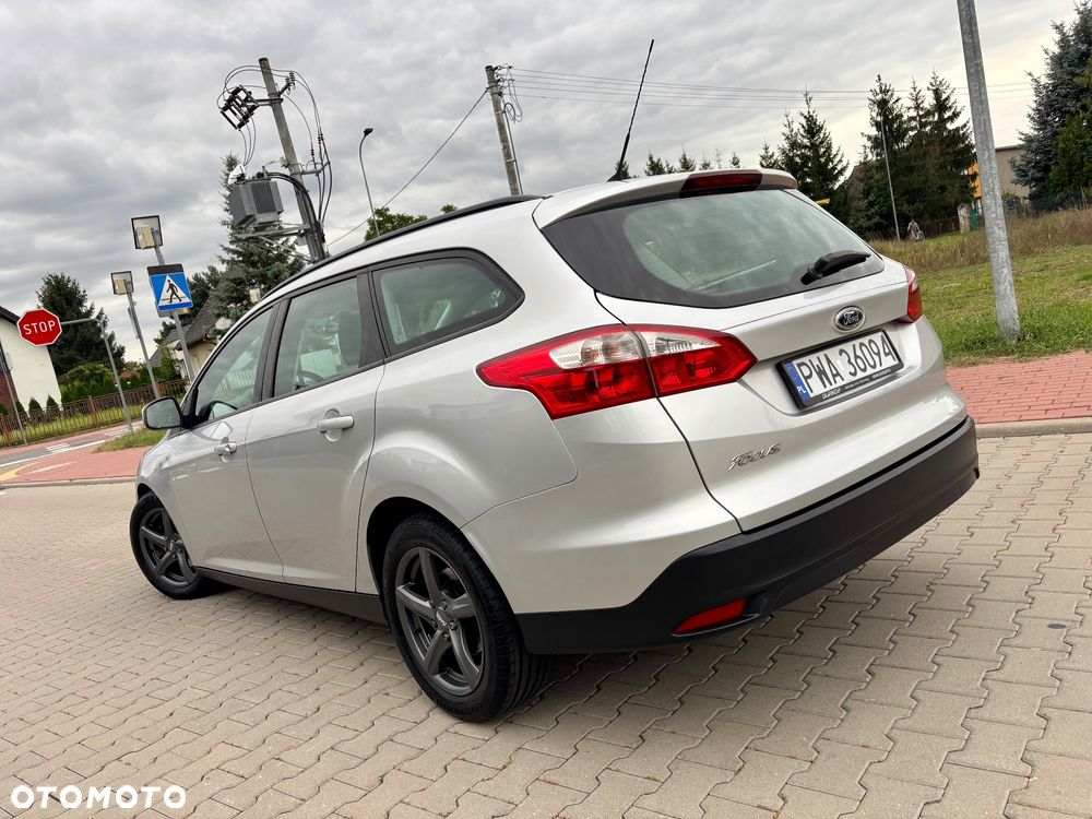 Ford Focus 1.6 TDCi DPF Champions Edition - 14