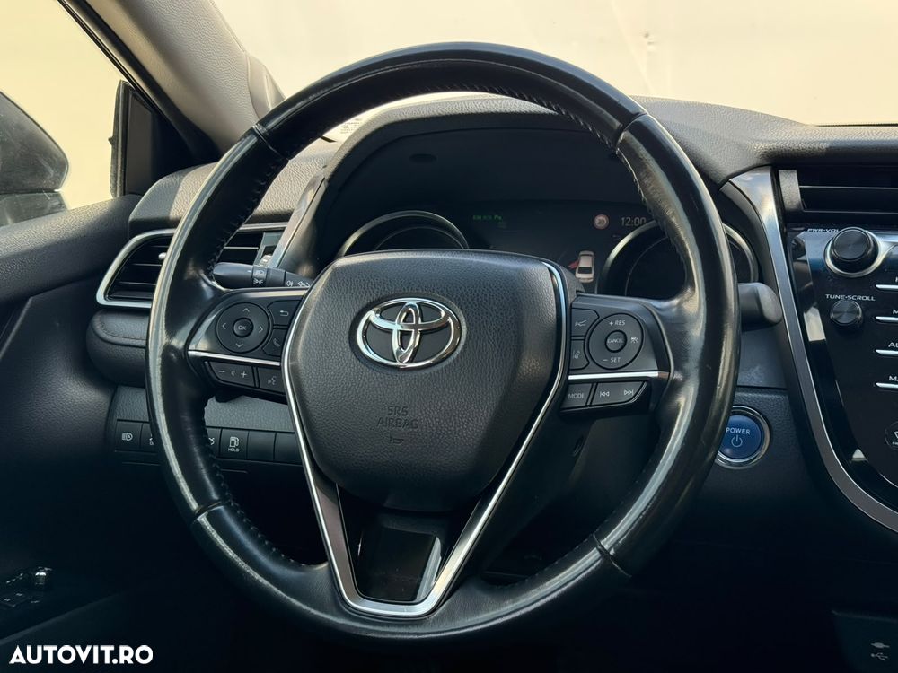 Toyota Camry 2.5 Dynamic - 13