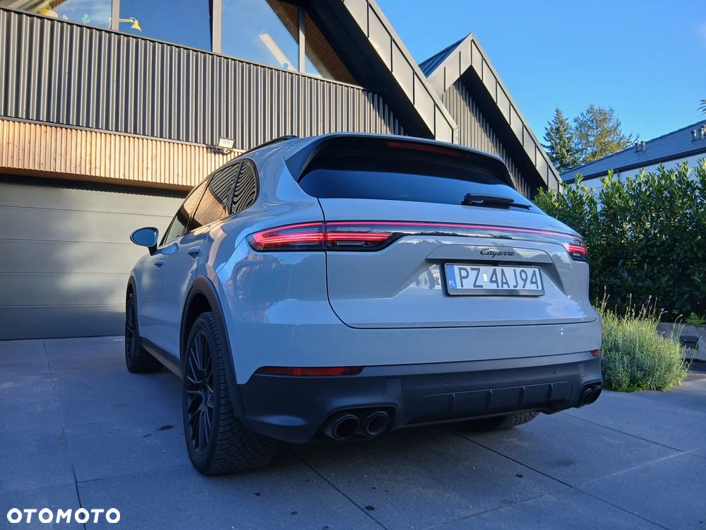Porsche Cayenne - 14