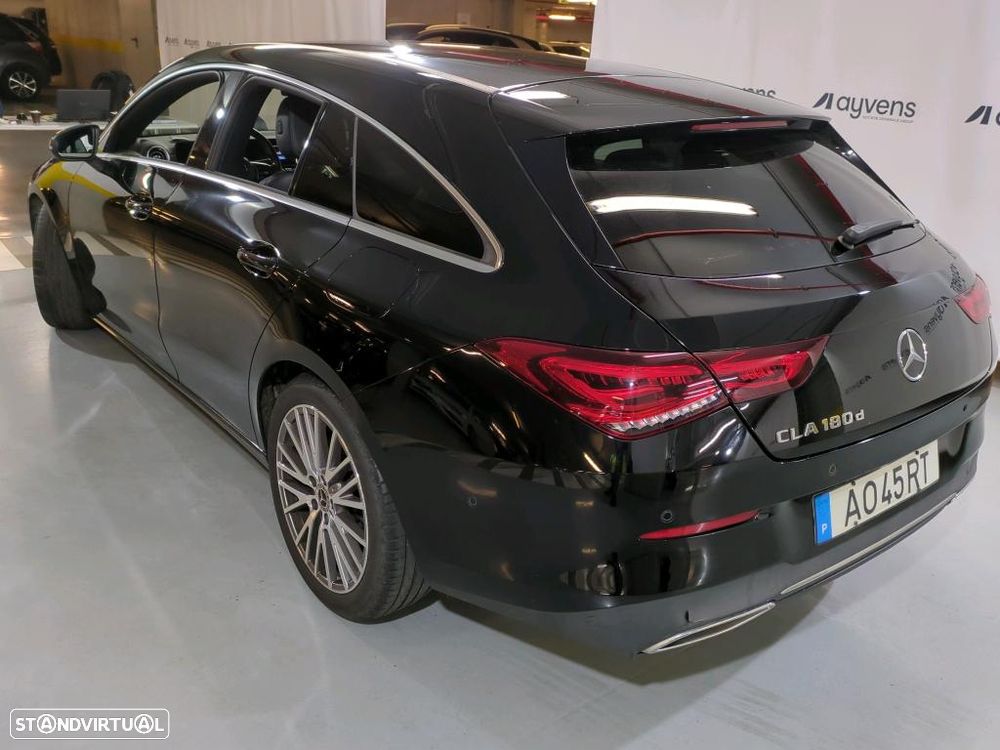 Mercedes-Benz CLA 180 d Shooting Brake Progressive Aut. - 2