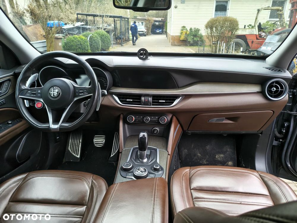 Alfa Romeo Stelvio 2.2 16V AT8 Q4 Intensa - 6